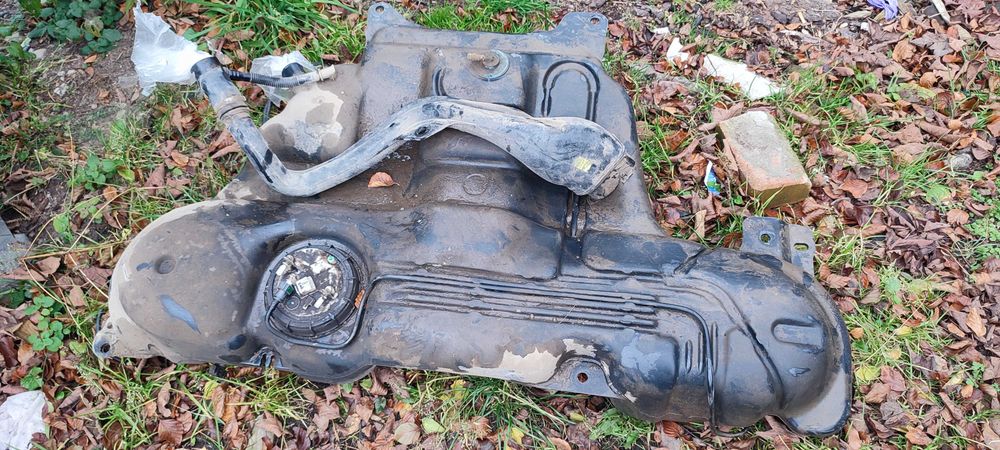 Паливний бак Renault Megane II Топливный бак 1,5 DSI