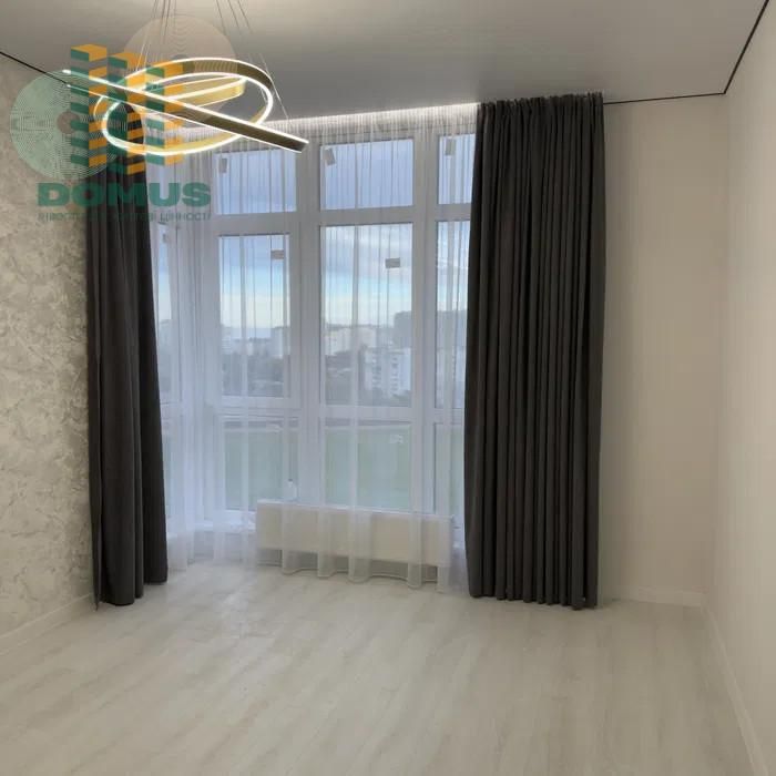 Продам 2 комн на Краснова ЖК 65 Жемчужина! Новый ремонт!