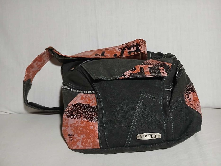 Оригінальна сумка Ferrari Gear із камуфляжним принтом