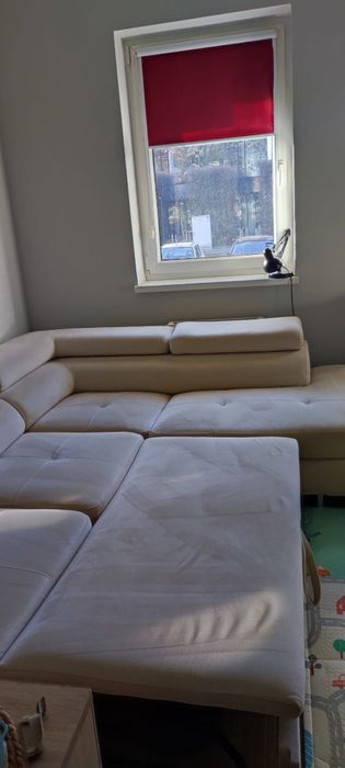 Kanapa narożna z funkcją spania