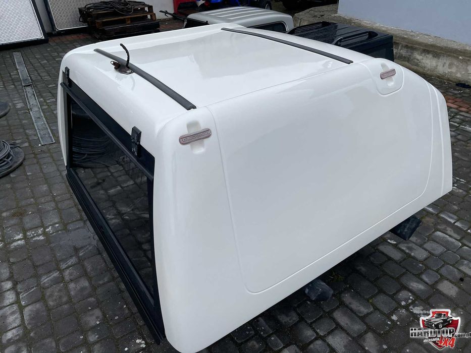 Zabudowa Toyota Hilux, WYSOKA, hardtop