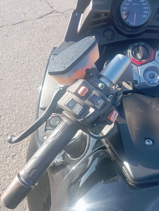 Продам Kawasaki GTR 1400