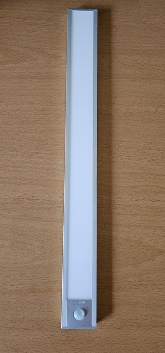 lampka led z czujnikiem ruchu