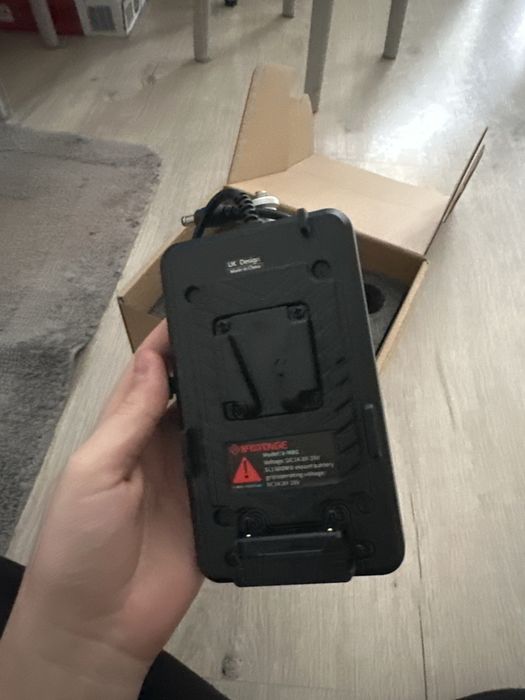 IFOOTAGE V-Mount Battery Grip – stan nowy