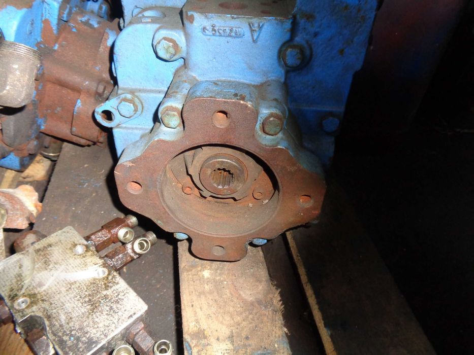 Pompa hydrauliczna POCLAIN Hydraulics wózek , ładowarka