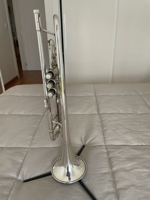 Trompete Bach 25L Corporation