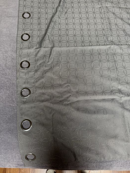 Zaslony 260x140cm szare srebrny emblemat