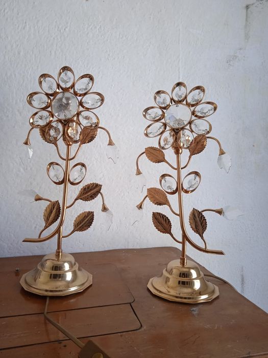 Dois candeeiros de mesa
