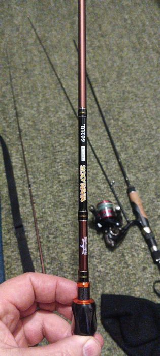 Спінінг новий якісний