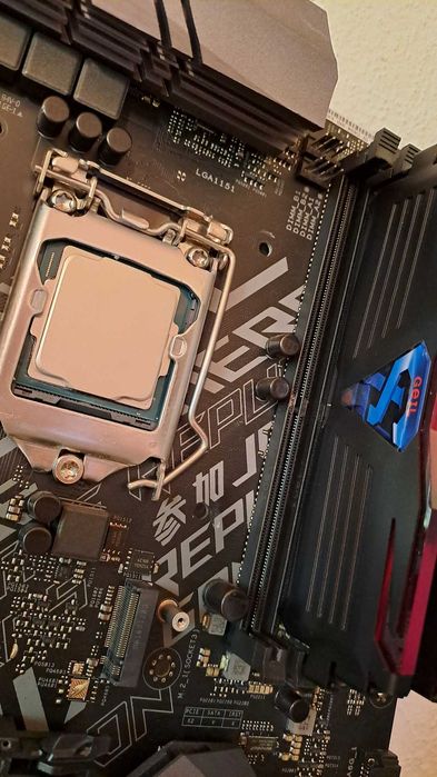 Bundle Intel Core i7-8700 / Board Asus Strix B360-F Gaming / 16GB DDR4 Geil Super Luce