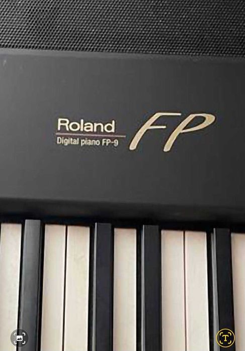 Piano semi profissional em muito bom estado