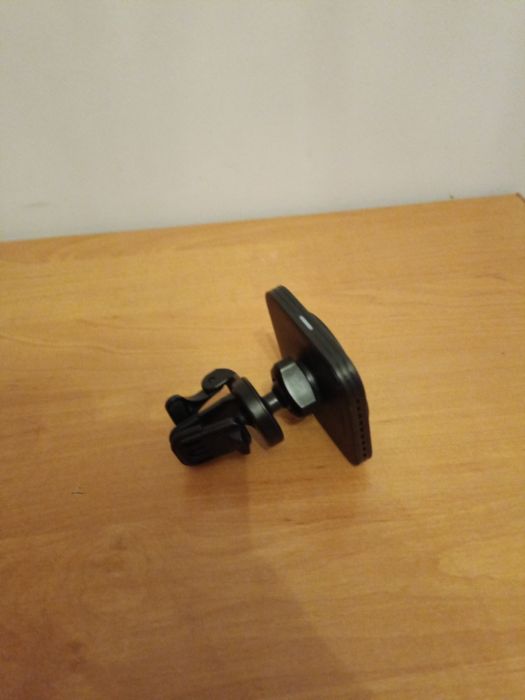 Uchwyt na telefon magnetyczny