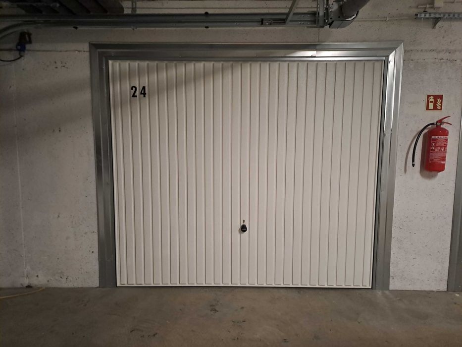 Garaz do wynajęcia 26m² (Osiedle Batorego)