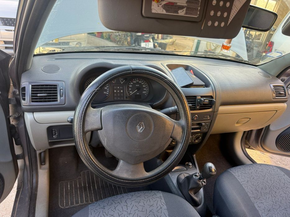 Renault Clio ii 1.2 8v