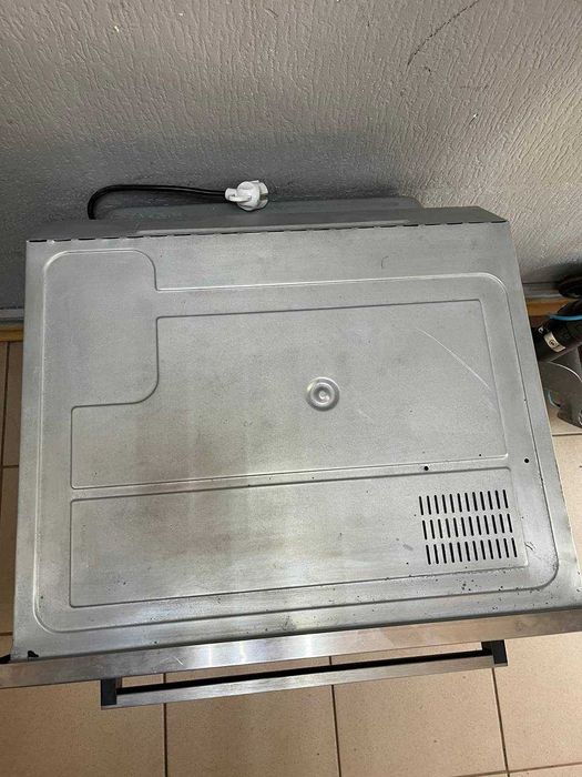 Електрична духовка Beko BVR35500XMS