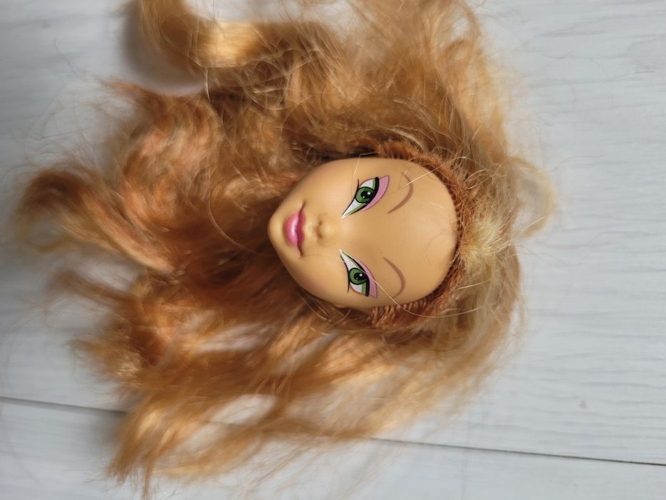 Lalka winx flora główka