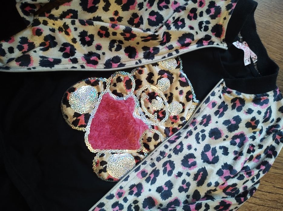 Dres dla dziewczynki r.122