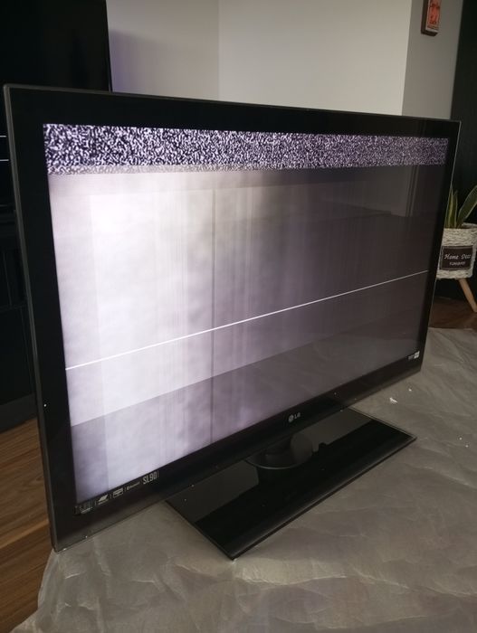 TV LG LED LCD 107 cm (Avariada)