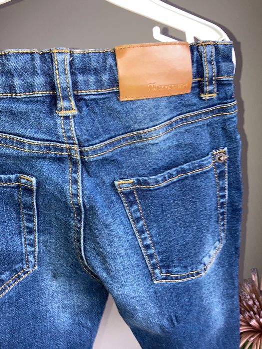 Nowe bez metki jeansy Rurki z rozdarciami na 98-104 cm