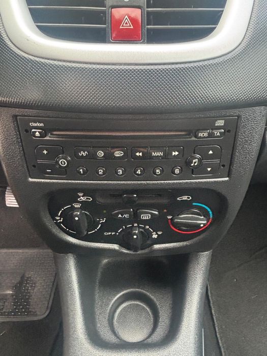 Peugeot 206 + 1.1 com 153mil Klm 2009