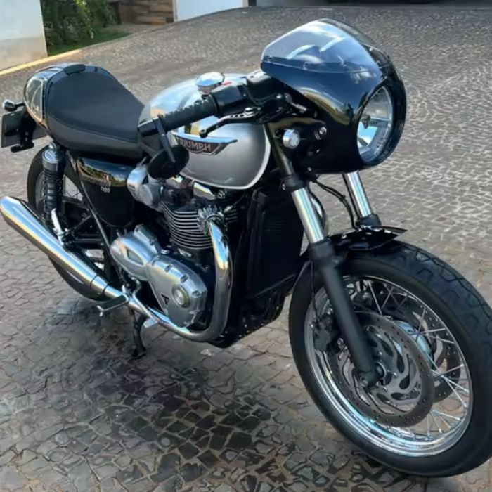 Обтічник (вітрове скло) для мотоцикла з 7 дюймовою фарою