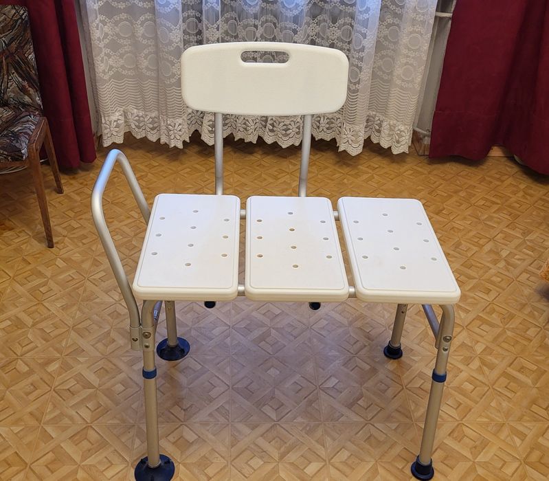 Ławka rehab. do łazienki