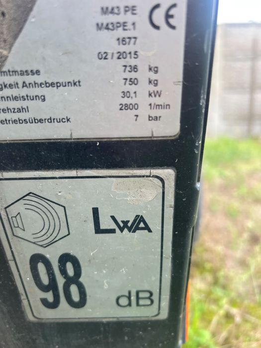 Zestaw do piaskowania i hydropiaskowania: Kaeser M43 PE (2015) + piaskarka 100 L (2019) + hełm