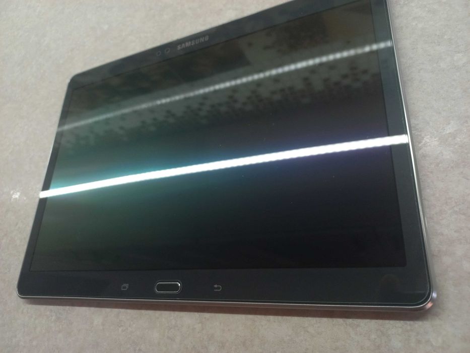 Планшет Samsung 10 дюйм! Оригінал у відмінному стані!