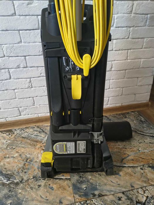 Odkurzacz szczotkowy Karcher CV 48/2 Adv