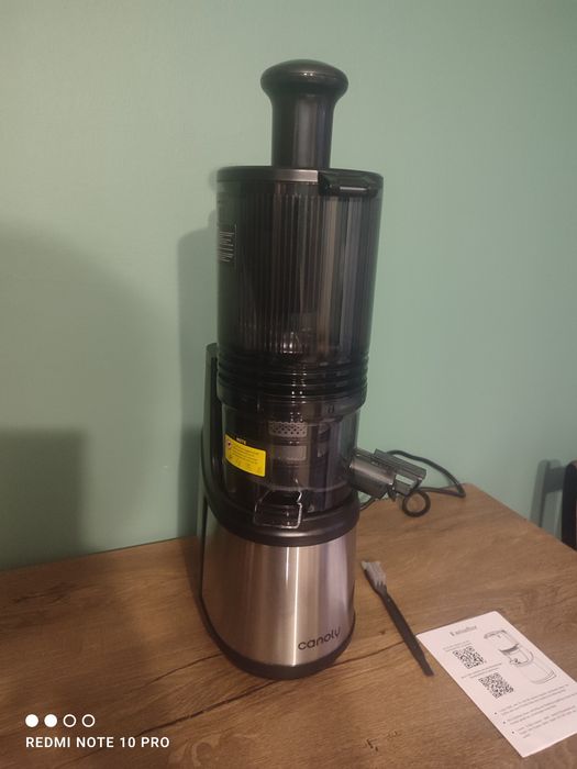 Wyciskarka wolnoobrotowa Canoly Masticating Juicer JE-37B.