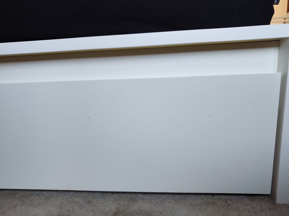 Sprzedam łóżko bez materaca IKEA MALM
