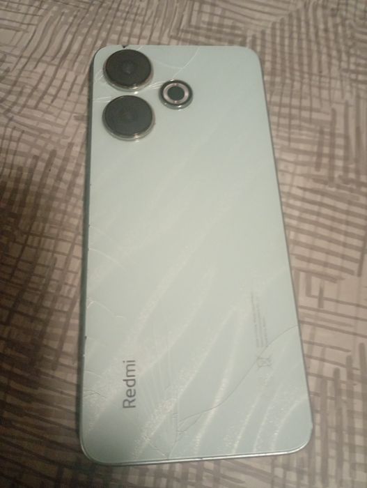 Telefon nie sprawny z nowym wyświetlaczem Redmi 12