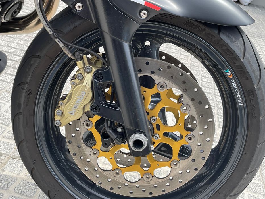 Moto Guzzi 1200 Sport