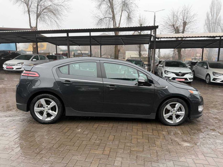 Chevrolet Volt 2014 плагін,гібрид