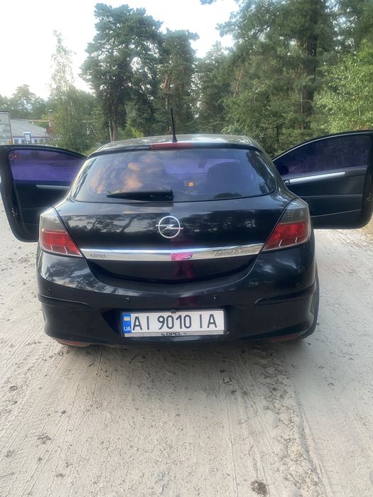 Продам авто opel astra H купе