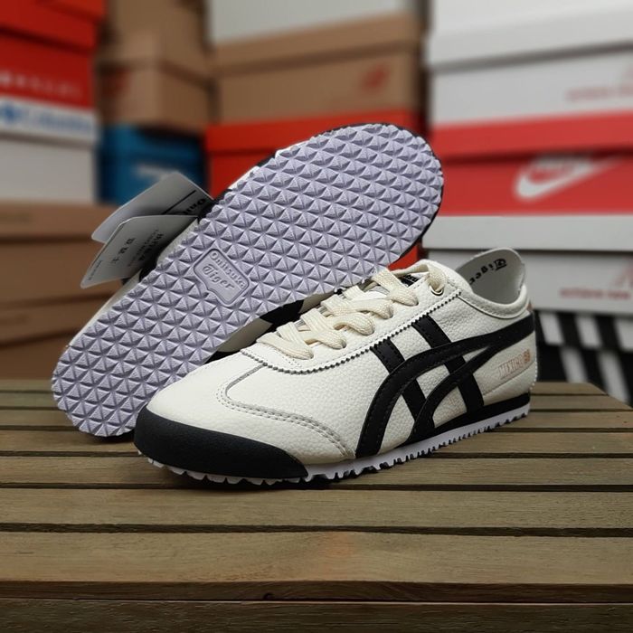 Жіночі кросівки Asics Onitsuka Tiger Mexico 66 Cream Black Gold молочні з чорним