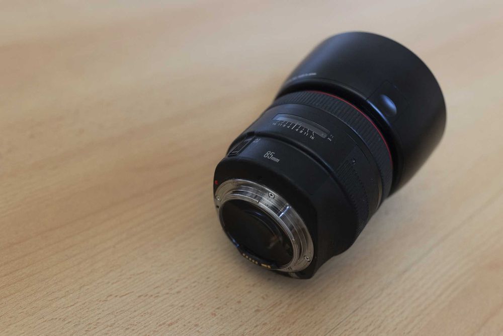 Canon EF 85mm f/1.2 L II USM