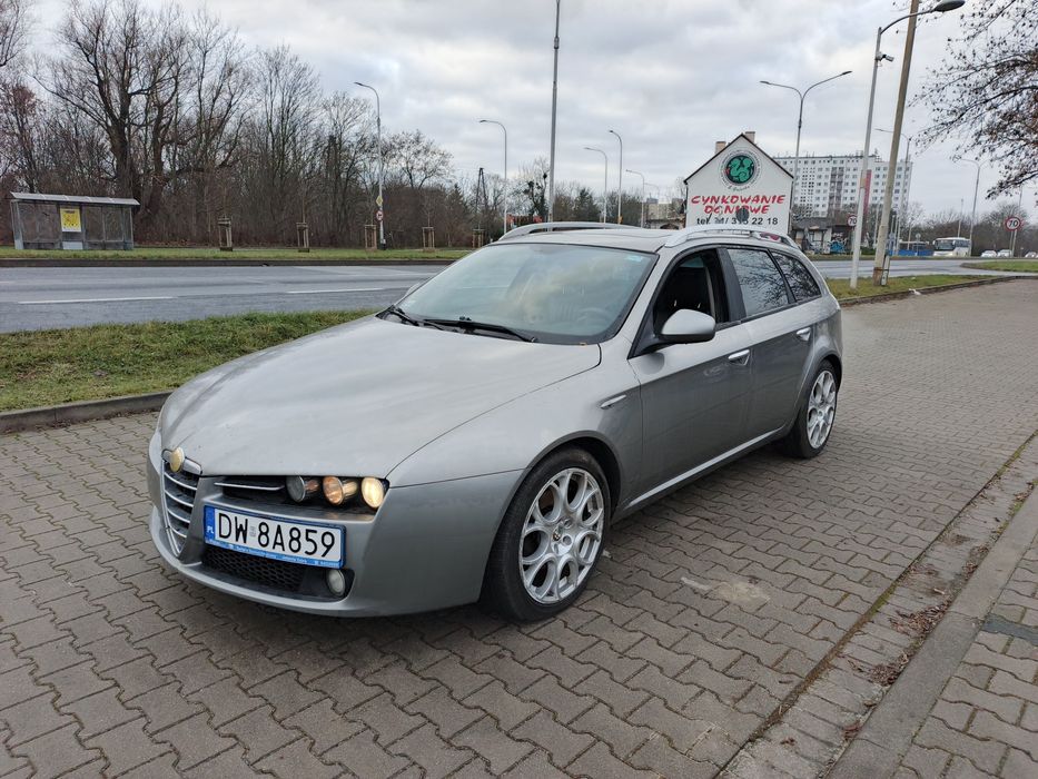 Alfa Romeo 159 Skóry Alu Felgi 18 NAVI Tempomat Zarejestrowany  Ładna
