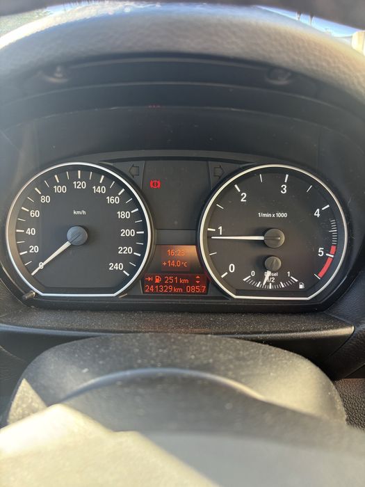 Bmw serie 118d 2009