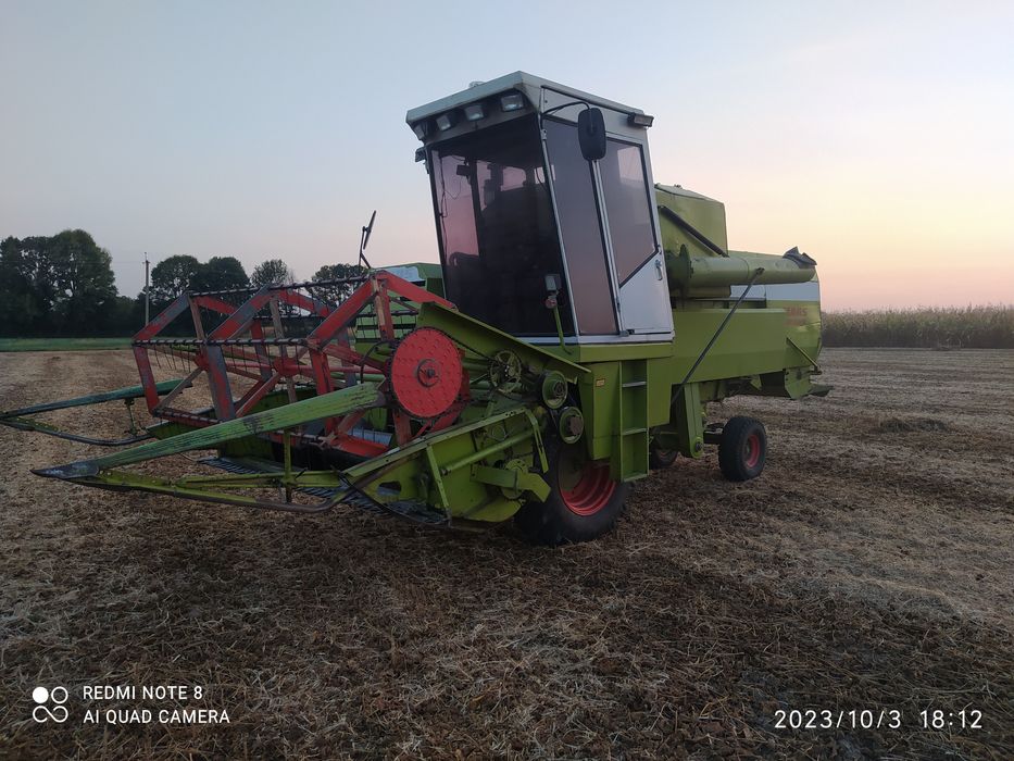 Комбайн    Claas
