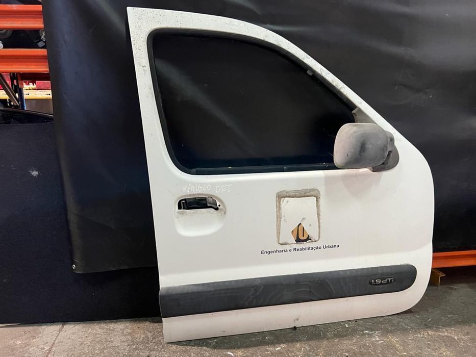 Porta frente direita Renault Kangoo 1998