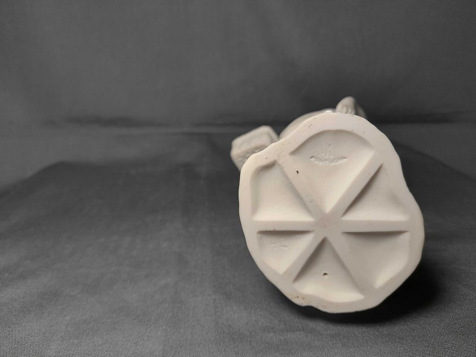 Figuras Trajes Regionais Vista Alegre em biscuit- profissões