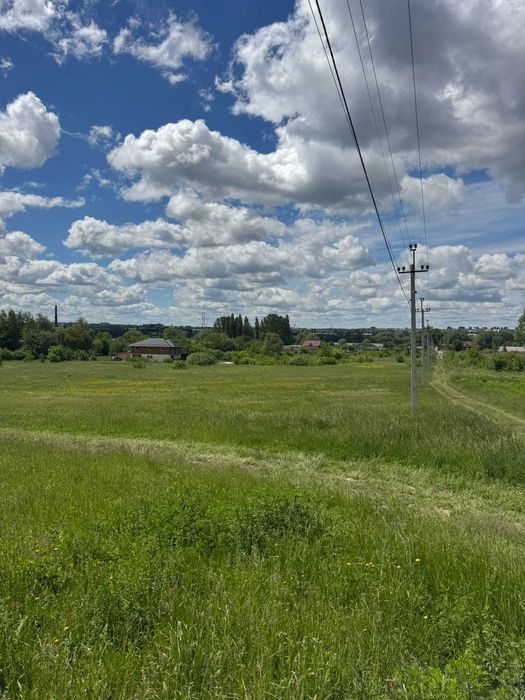 Продаж земельної ділянки 15 сотих під забудову
