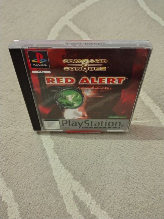 Command & Conquer: Red Alert - PS1 Edição Platinum (Original / 2 Discos)