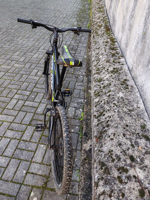 Bicicleta roda 26  como nova com pouco uso