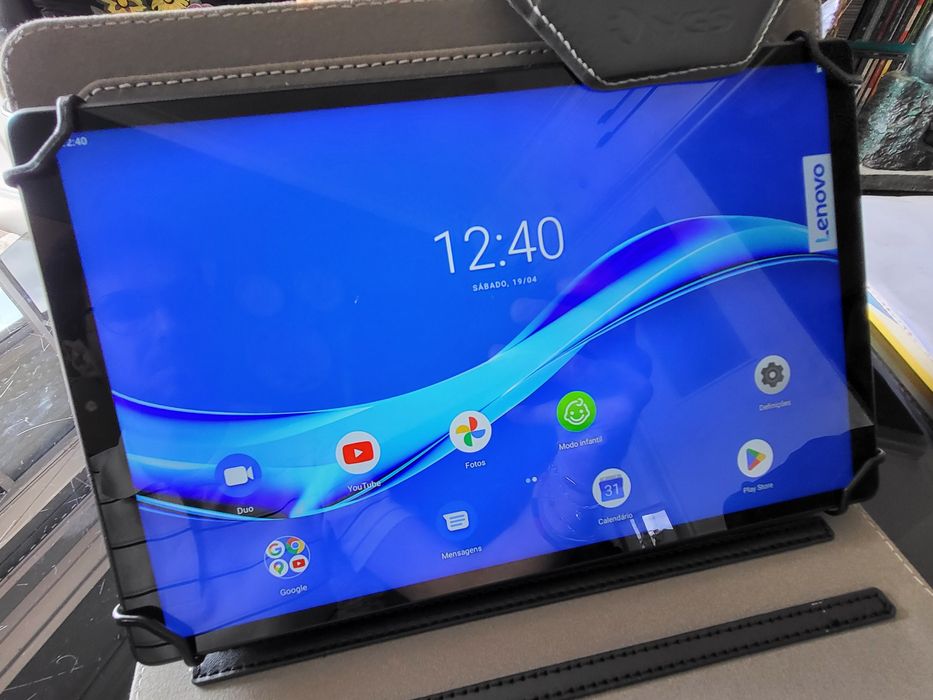 tablet Lenovo TB X606X