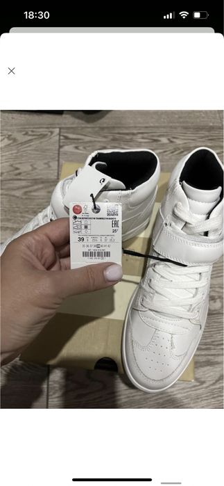 Кросівки,хайтопи Zara