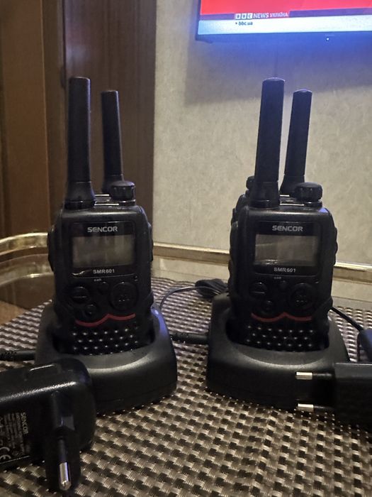 Портативні рації SMR 601 від компанії Sencor.2 шт