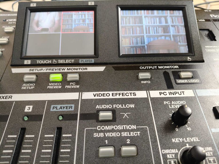 Roland VR-5 – Mesa Áudio/Vídeo Completa | Revista | Excelente Estado