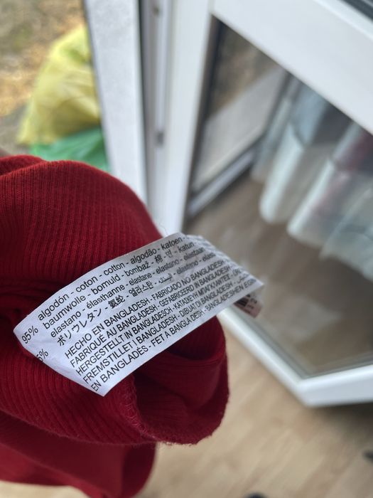 Sukienka dopsowana czerwona golf prążek zara.